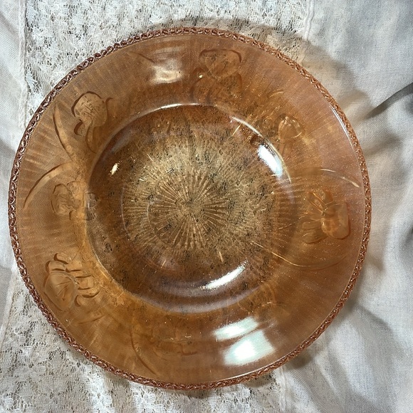 Set of two Glass Serving Bowls - Picture 3 of 6